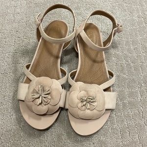 Clarks dusty rose women sandals